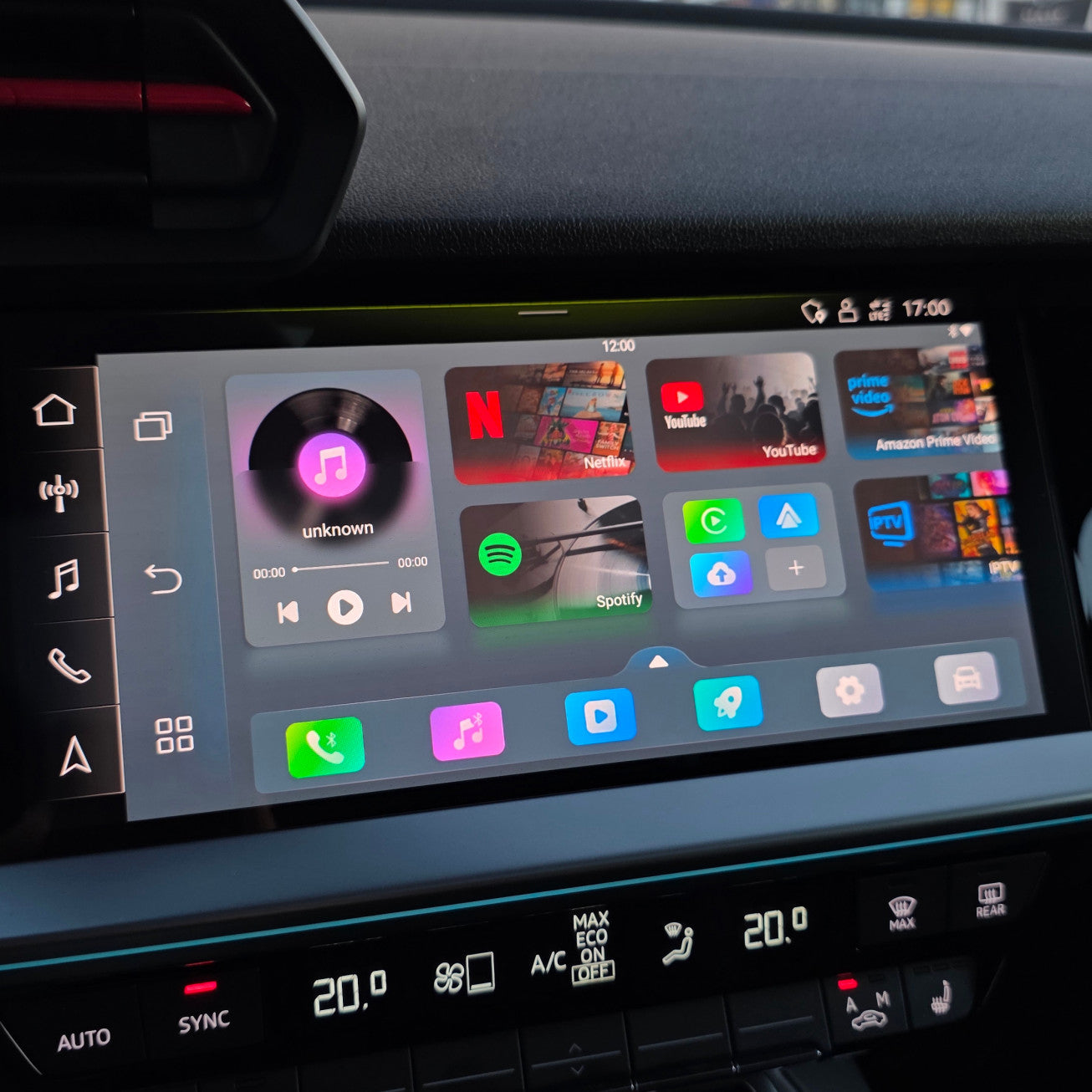 Carplay & Android Auto Box + Youtube, Netflix etc
